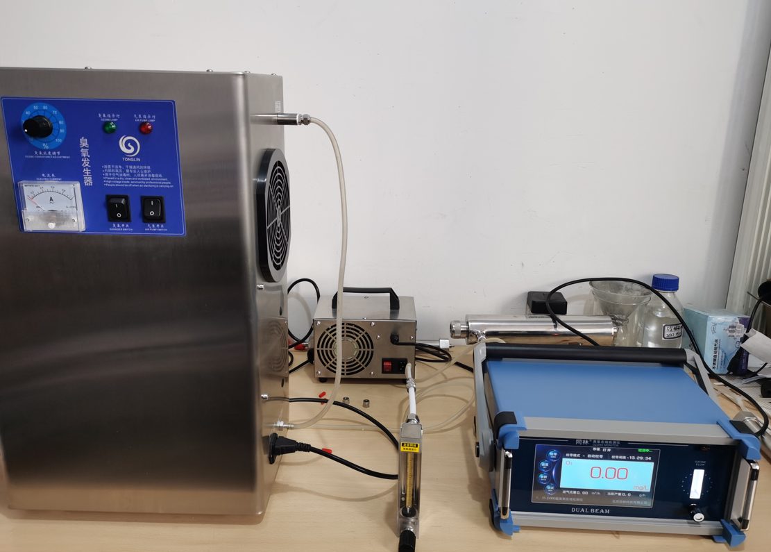 臭氧在線檢測(cè)儀測(cè)臭氧濃度現(xiàn)場(chǎng)(圖1)